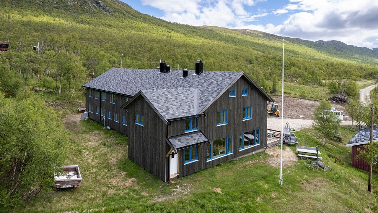 Mogen Turisthytte med NORD-kledning fra Bergene Holm.