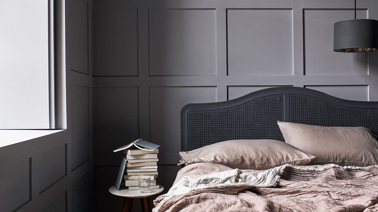 Soverom med hotellfølese i fargekoden ZN.01.71 fra Nordsjö.