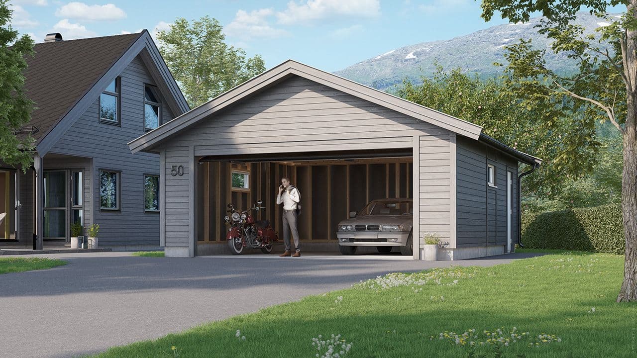 Mann utenfor dobbelgarasje med saltak 22 grader fra Saltdalsgarasjen med parkert motorsykkel og bil.