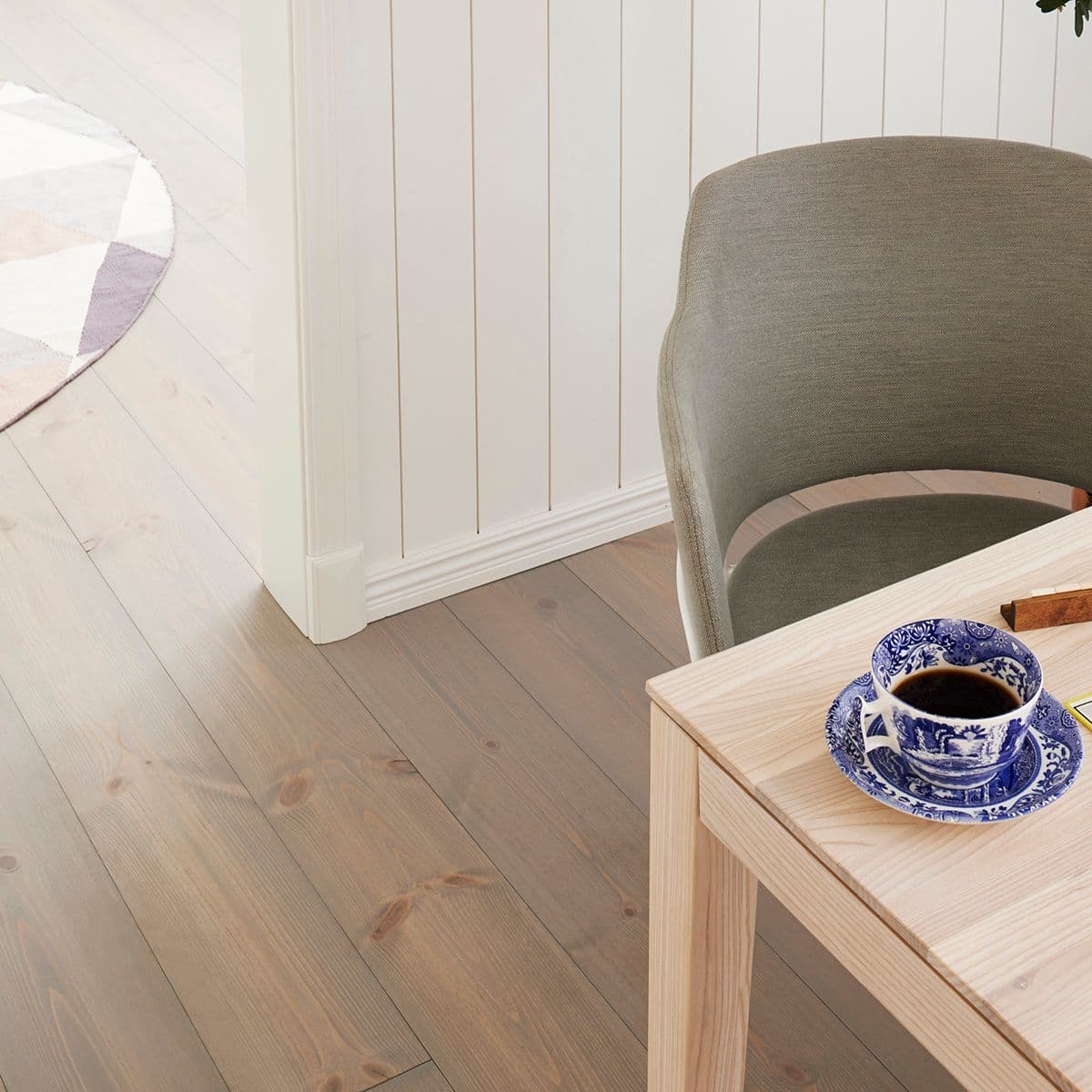 Spisestue med panel.